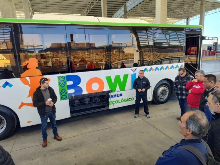 Capacitación a choferes de Bowí para el uso de extintores