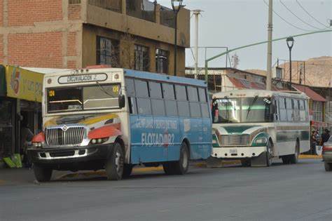 Choferes de transportes públicos denuncian sueldos incompletos