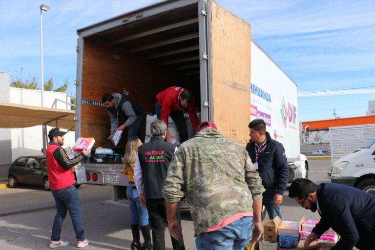 DIF entrega a Cruz Roja 10 toneladas de alimentos, artículos de higiene y limpieza a familias de Guerrero