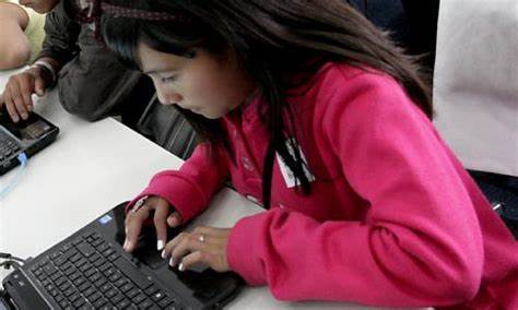 Policía Cibernética recomienda a padres usar controles parentales en los dispositivos de niños y niñas