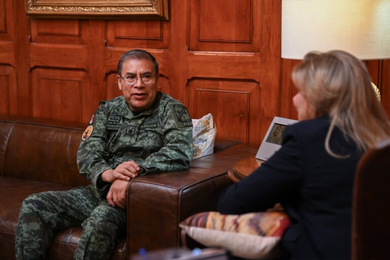 Maru Campos se reúne con comandante de la 5ta Zona Militar