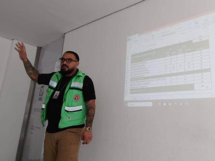 IMSS capacita a personal de brigadas de protección civil