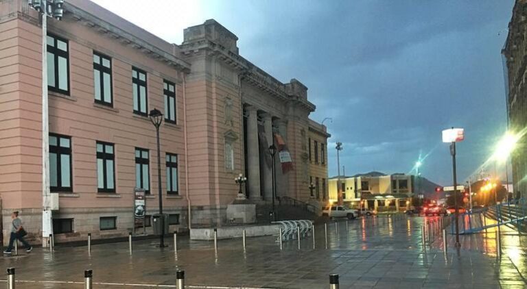 Días Soleados, Noches Gélidas