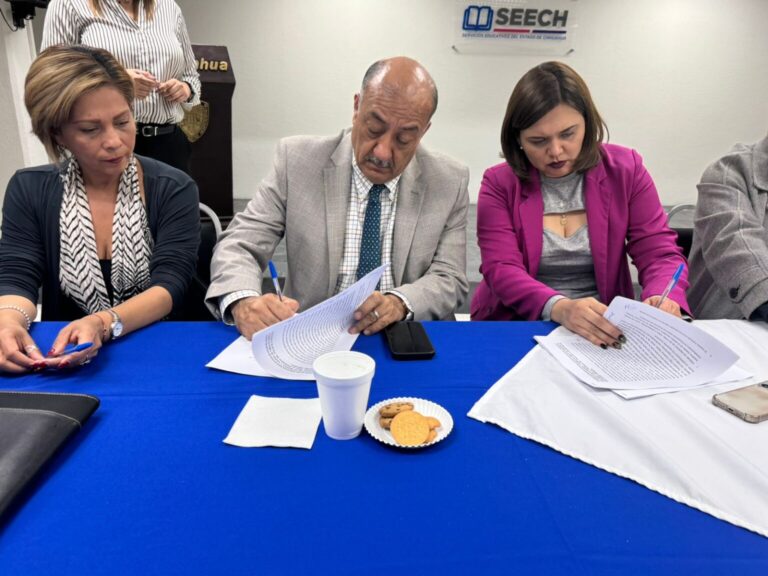 SEyD y SEECH firmaron acuerdos con asociación de padres de familia