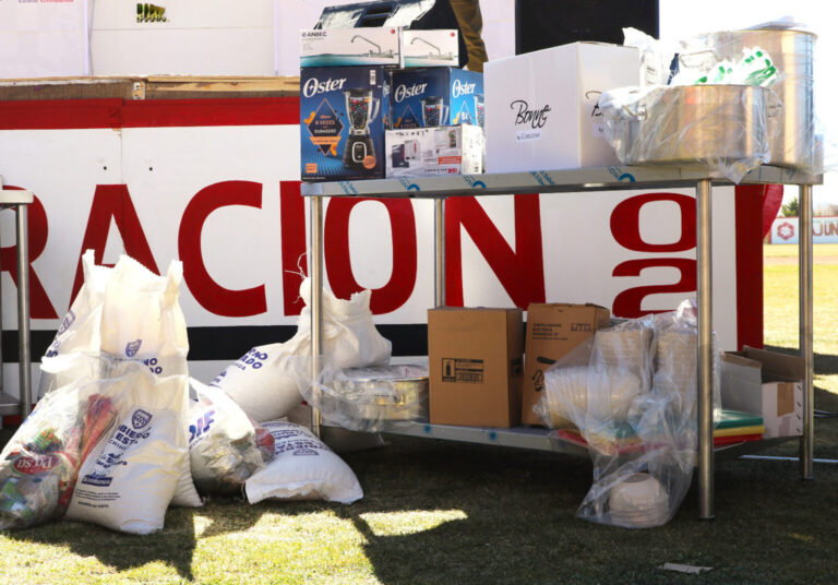 DIF apoya a 15 comedores escolares