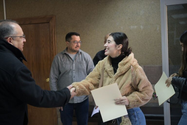 Más de 5 mil Jovenes presentan su examen de admisión