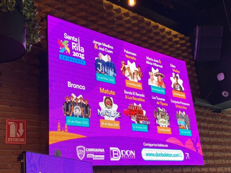 Esta es la cartelera para el palenque de Santa Rita
