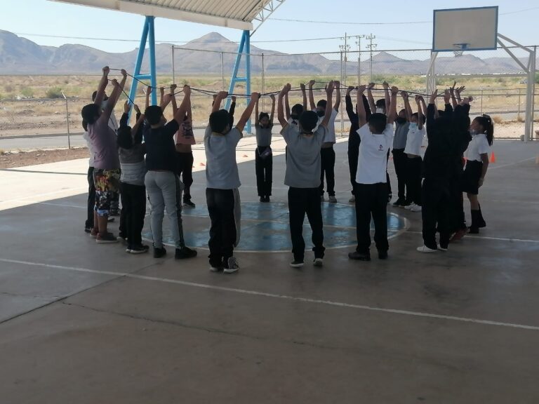 Educación ofrece seguro escolar en nivel Básico