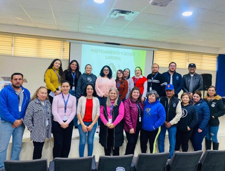 Capacitación sobre ética laboral para personal de la Normal Superior