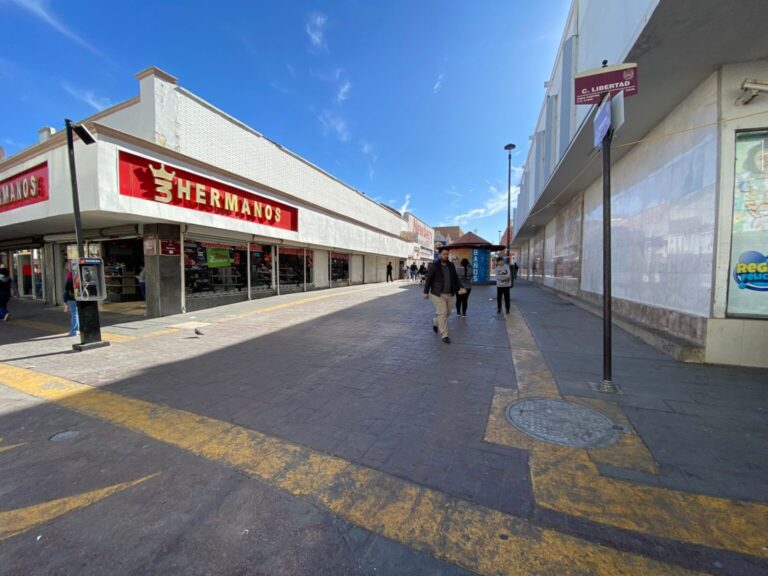 Retiran vendedores ambulantes tras pasar fiestas