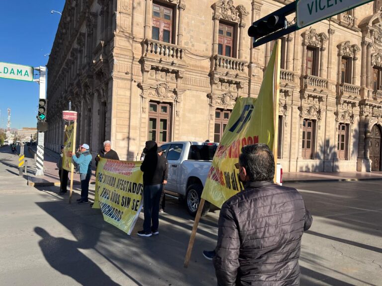 Cierre de calles por afectados por Aras