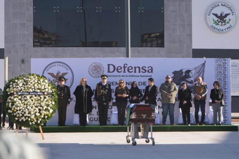 Honores a Coronel Juan Manuel Corral