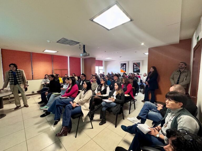 SFP capacitó a personal en redacción profesional