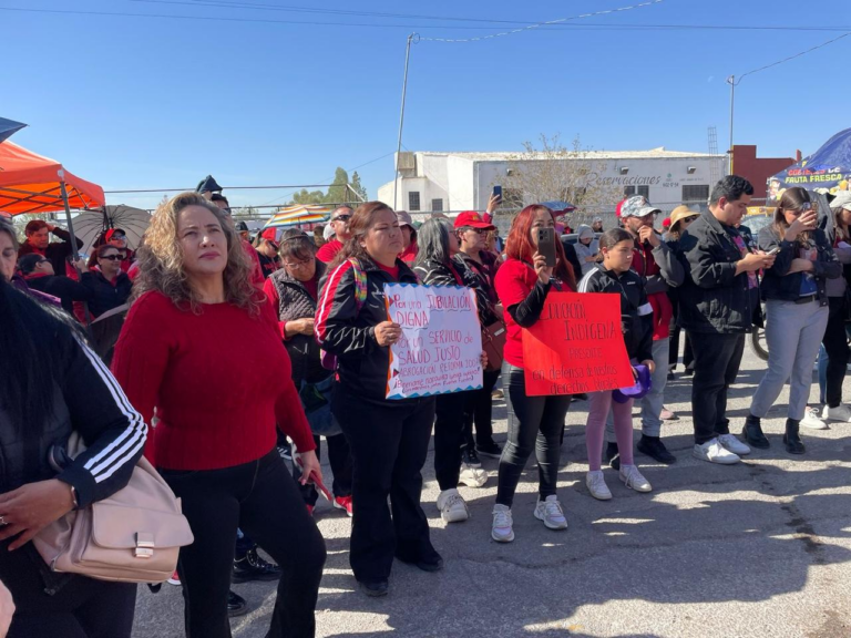 Maestros tomaron instalaciones de la SEECH