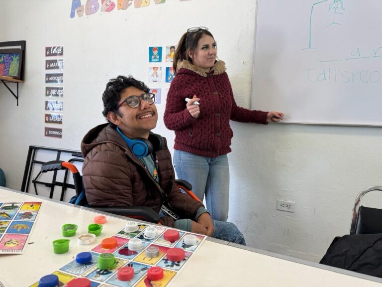 Estudiantes de UPNECH imparten diversas asignaturas