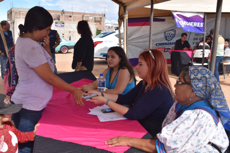 Feria de servicios a municipio de Guerrero