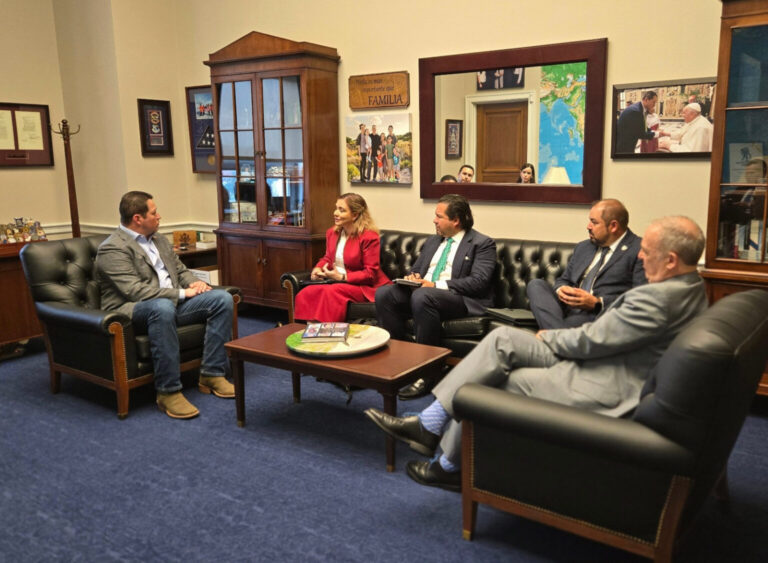 Se reúne Gobernación en Washington