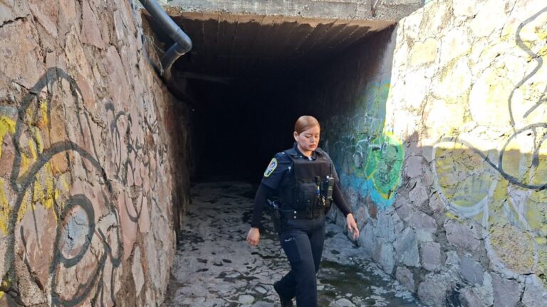 Policía Municipal revisan canal para descartar personas