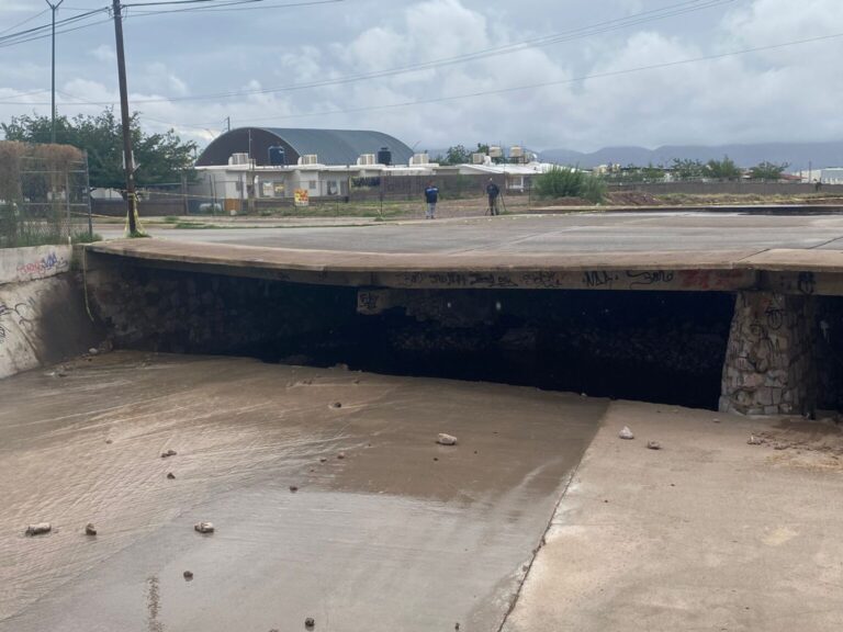 Protección civil mantiene alertas ante lluvias