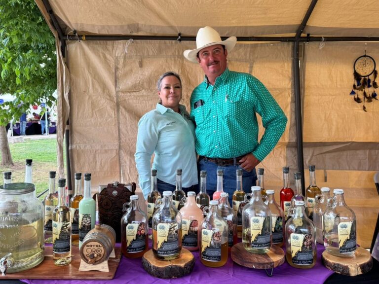 Derrama de más de 350 mil pesos en feria de productores