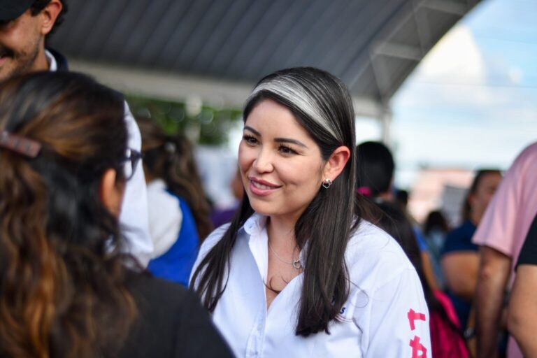 Villas del Real con «La China en tu Colonia»