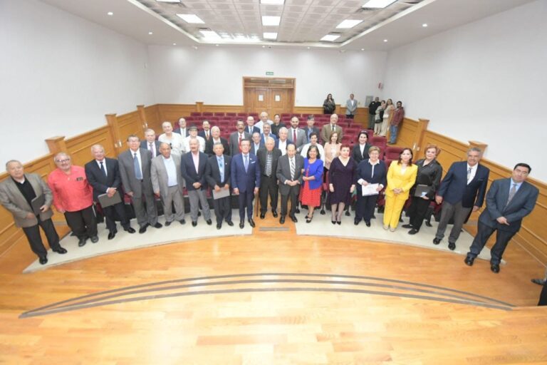 Reunión de generación de 1970 de la facultad de Derecho