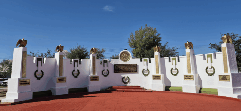 Atienden monumentos a los Niños Héroes