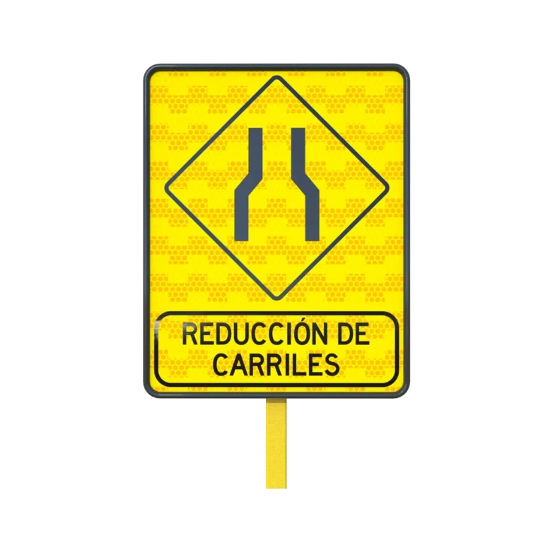 Reducción de carriles en Circuito Universitario