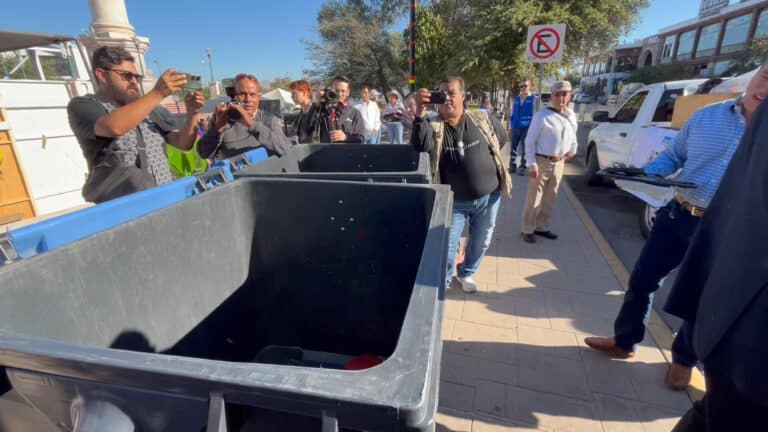 Intercambio de basura por arboles