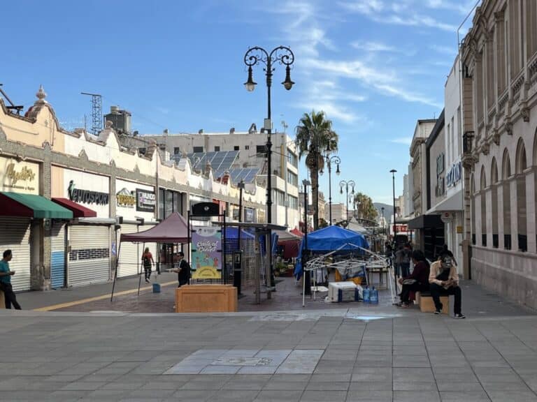 Vendedores ambulantes listos para el grito