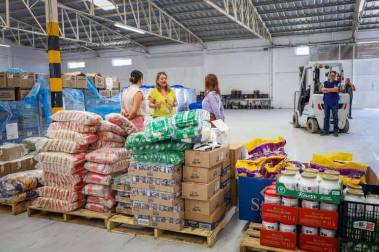 DIF Municipal fortalece familias con programas alimentarios