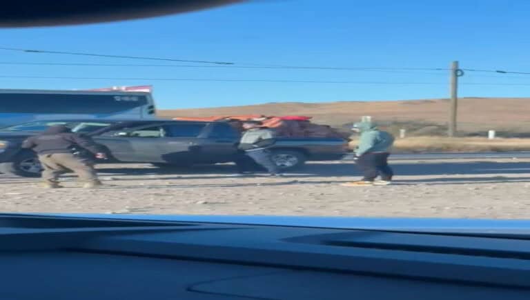 Alcalde denuncia extorsión de la FGR en carretera