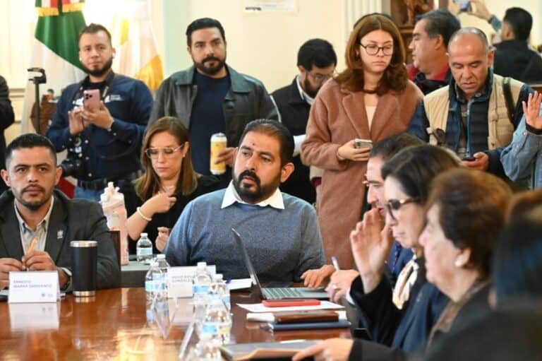 Rechazo a renta de patrullas