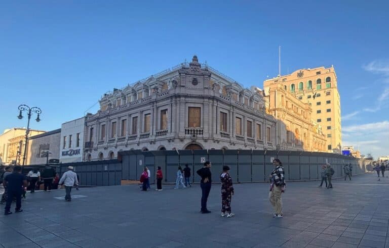 Palacio sin incidentes 8M