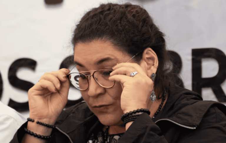 Error constitucional complica llegada de Batres