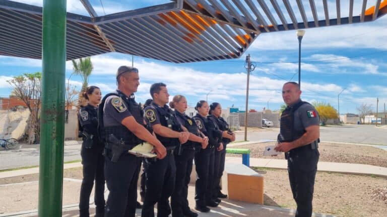 Policía cercana cumple 12 años