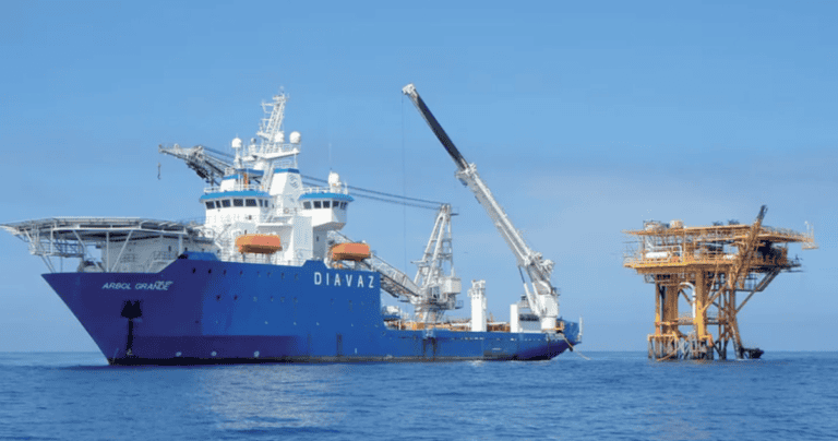 Reporte apunta a Pemex por derrame