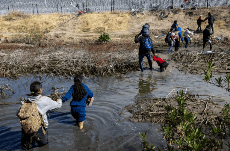 Sentencian a líder por tráfico