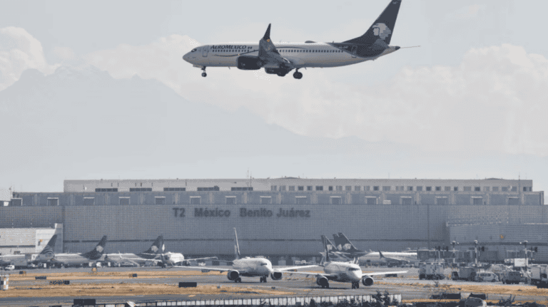 Taxistas amenazan bloqueos por Mundial