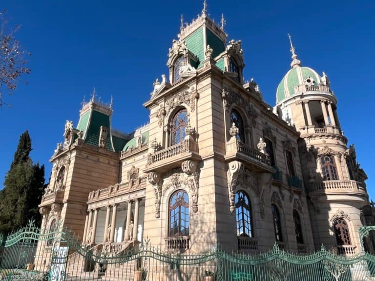 Viernes caluroso con máxima de 32 grados