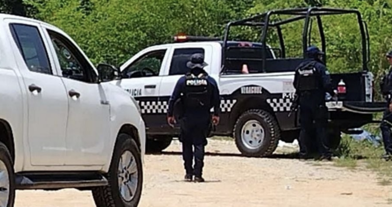 Hallan bolsas con restos humanos en carretera