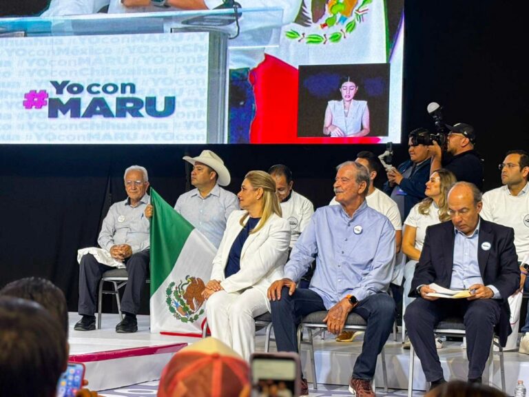 Acompaña Valenciano a Maru Campos en multitudinaria concentración