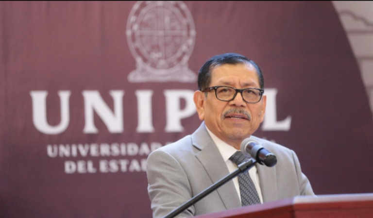 Frenan extradición de exsecretario de Sinaloa