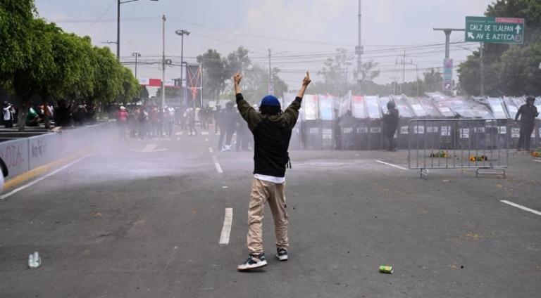 Abren expedientes por abusos en protestas mundialistas