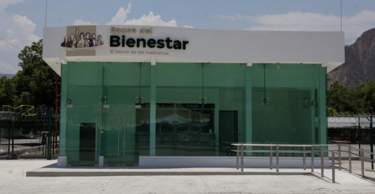 Catean vivienda por robo millonario a banco
