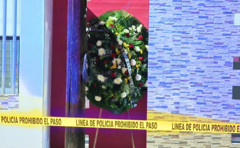 Investigan corona fúnebre enviada a diputada