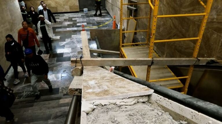 Línea 2 del Metro registra retrasos y cierres