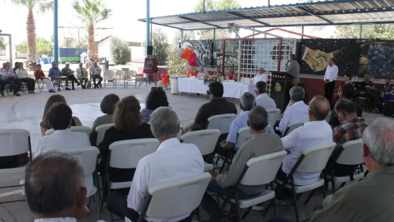(Delicias) Homenaje a generación del CBTA 2