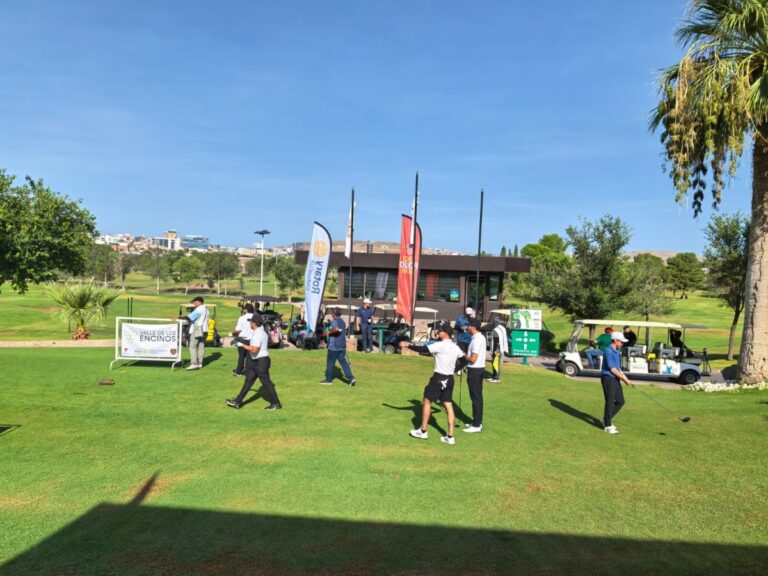 Torneo de golf apoya a bomberos y Cruz Roja