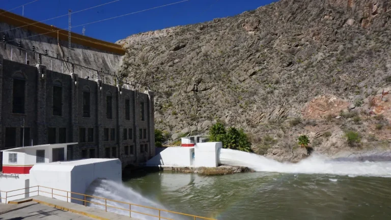 (Delicias) Consumen mitad del agua autorizada